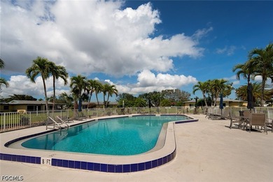 Beautifully renovated, spacious home featuring an open-concept - photo 3