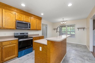 Welcome home to this beautifully landscaped brick home offering - photo 23