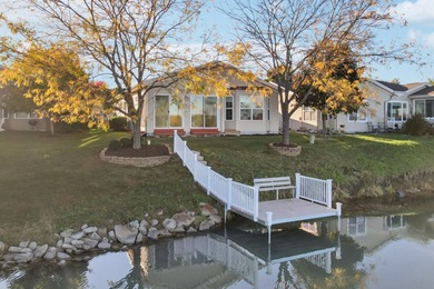 (private lake, pond, creek) Home For Sale in Grayslake Illinois