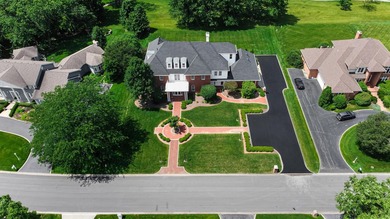 Stunning, TOTALLY UPDATED 3 story home in gated golf course - photo 3