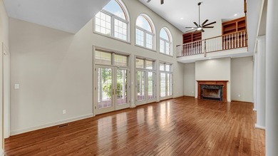 Stunning, TOTALLY UPDATED 3 story home in gated golf course - photo 5