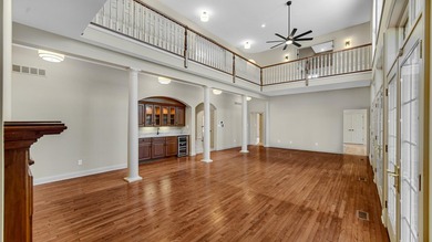 Stunning, TOTALLY UPDATED 3 story home in gated golf course - photo 6