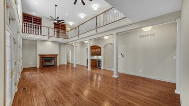 Stunning, TOTALLY UPDATED 3 story home in gated golf course - photo 7