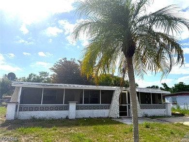 GREAT Investment Opportunity! Charming, Large Four Bedroom, Two - photo 1