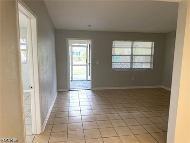 GREAT Investment Opportunity! Charming, Large Four Bedroom, Two - photo 4