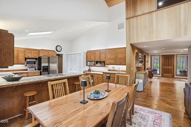 Beautifully maintained and impeccably manicured, this inviting - photo 13