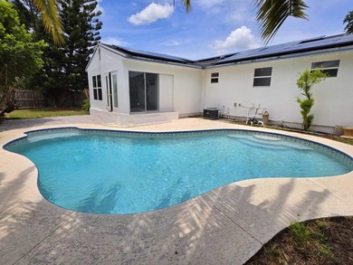 Discover this 3-bedroom, 2-bathroom home features an attached - photo 15