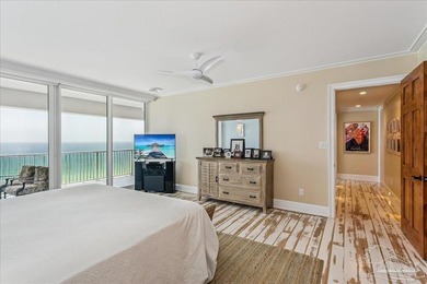 Set high above the sugar-white sands of Navarre Beach, this - photo 21