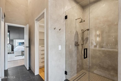 Located in the exclusive Stag Lodge, one of the most sought - photo 22