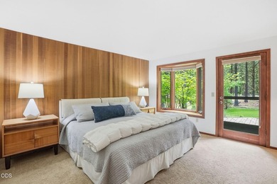 Beautifully maintained and impeccably manicured, this inviting - photo 27