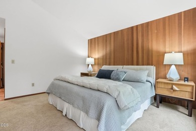 Beautifully maintained and impeccably manicured, this inviting - photo 28