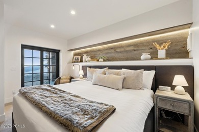 Located in the exclusive Stag Lodge, one of the most sought - photo 32