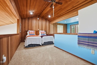 Beautifully maintained and impeccably manicured, this inviting - photo 37