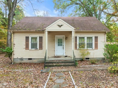 Kerr Lake - Buggs Island Lake Home For Sale in Clarksville Virginia