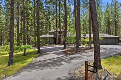 Beautifully maintained and impeccably manicured, this inviting - photo 44