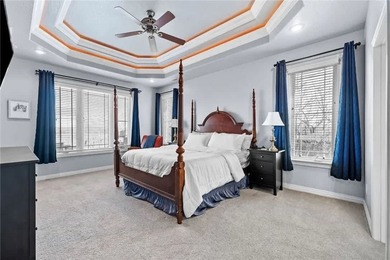 Discover the perfect blend of lakefront living and rental income - photo 5
