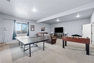 Discover the perfect blend of lakefront living and rental income - photo 9