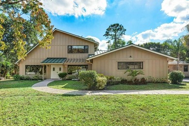 One of Kind 2 Homes, Beautiful treed acre lot in Desirable - photo 2