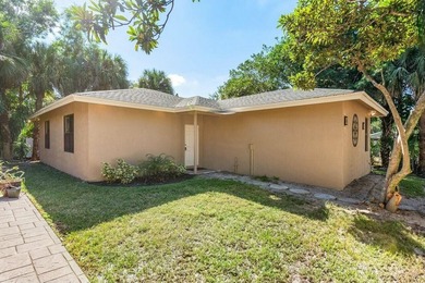 One of Kind 2 Homes, Beautiful treed acre lot in Desirable - photo 4