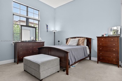 Experience luxury living in the prestigious Parkland Golf & - photo 18