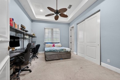 Experience luxury living in the prestigious Parkland Golf & - photo 22