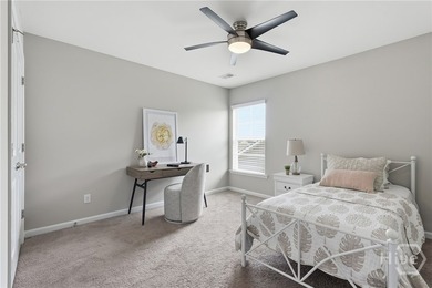 Excellent Location in Cumberland at the Highlands! Welcome home - photo 28