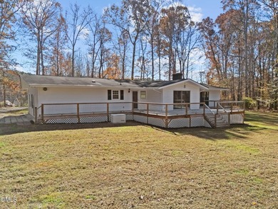 Welcome to this beautifully updated 3-bedroom, 2-bath home - photo 37
