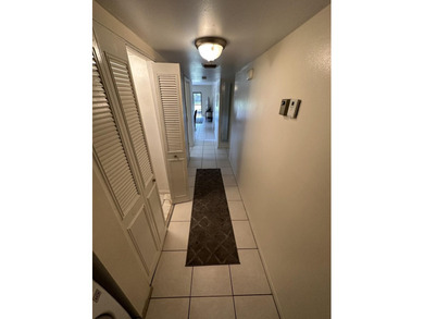 Spacious 2-Bedroom, 2-Bathroom Corner Unit in Forest Hill Villas - photo 8