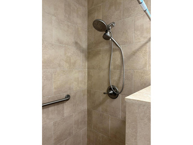 Move-in ready and beautifully updated 2 bedroom, 2 bath end-unit - photo 11