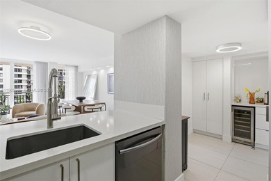 Beautifully remodeled 2-bedroom, 2-bath residence in Brickell
