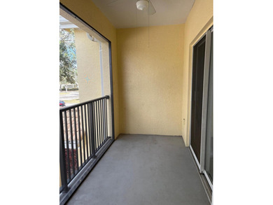 Move-in ready and beautifully updated 2 bedroom, 2 bath end-unit - photo 20