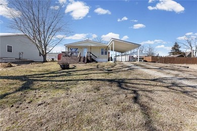 UNBEATABLE VALUE IN LINN VALLEY LAKES! Discover your dream - photo 5