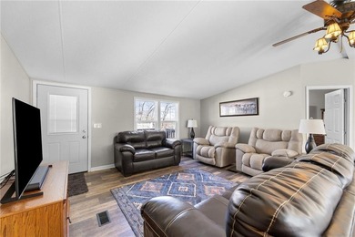 UNBEATABLE VALUE IN LINN VALLEY LAKES! Discover your dream - photo 9