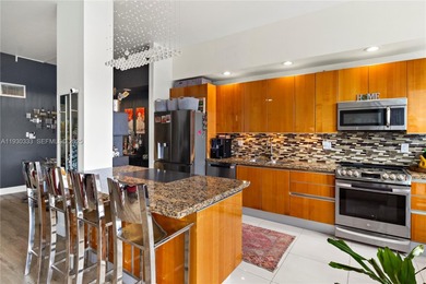 Little Maule Lake Condo For Sale in Aventura Florida