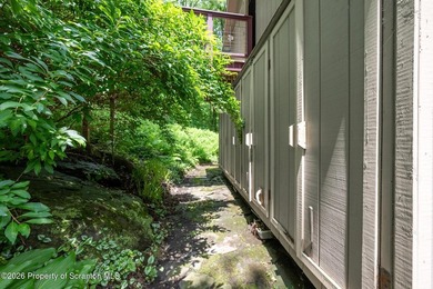 Welcome to 364 Idlewild Lane, a beautifully maintained home - photo 35