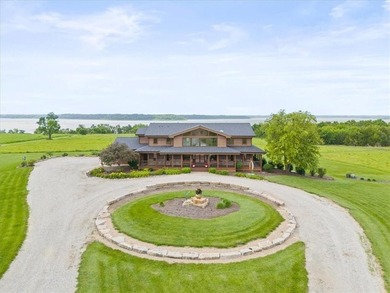 Welcome to Eagles Nest, a truly extraordinary estate offering a - photo 1