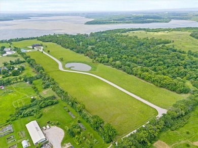 Welcome to Eagles Nest, a truly extraordinary estate offering a - photo 5