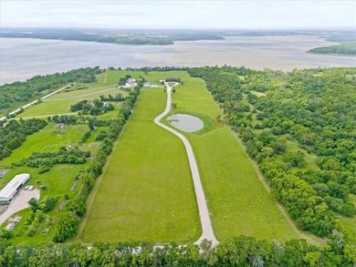 Welcome to Eagles Nest, a truly extraordinary estate offering a - photo 6