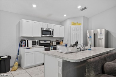 MODERN DESIGN, QUALITY CONSTRUCTION, AND EVERYDAY COMFORT! - photo 7