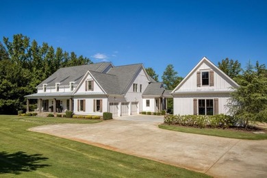 A Rare Estate Offering Luxury Living, Privacy & Timeless - photo 2