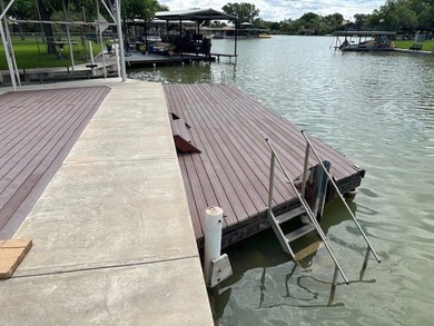 Looking for a relaxing retreat on the lake? Here is your - photo 10