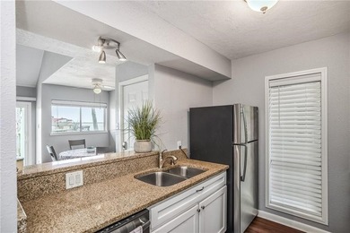 Location! Location! Location!! Beautifull 2-bedroom, 2-bath - photo 11