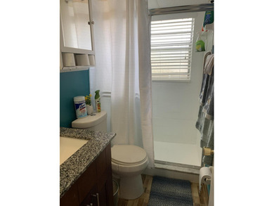 Bright and spacious 2BR/BA condo in a beautiful well maintained