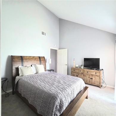 Location! Location! Location!! Beautifull 2-bedroom, 2-bath - photo 14