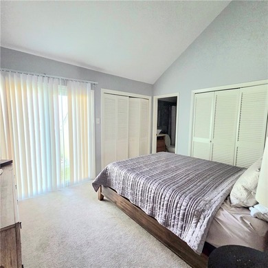 Location! Location! Location!! Beautifull 2-bedroom, 2-bath - photo 15
