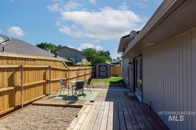 Location Location! This corner lot, brick home lives larger than - photo 30