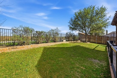 Charming 1.5-story home featuring a versatile and well-designed - photo 31