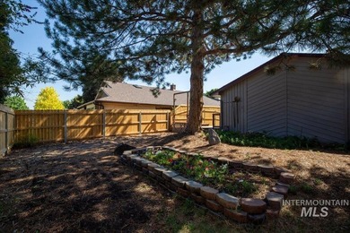 Location Location! This corner lot, brick home lives larger than - photo 32