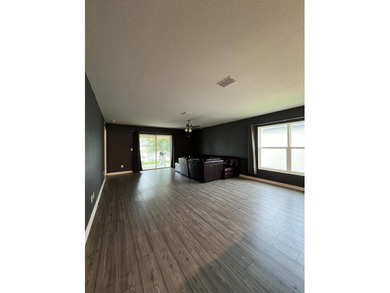 Short sale opportunity in Fort Pierce! This 3-bedroom, 2-bath - photo 4