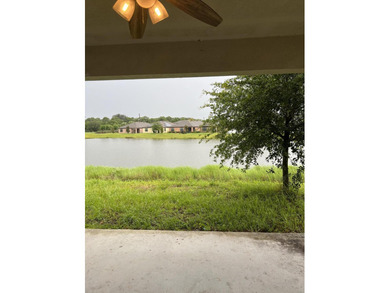 Short sale opportunity in Fort Pierce! This 3-bedroom, 2-bath - photo 10